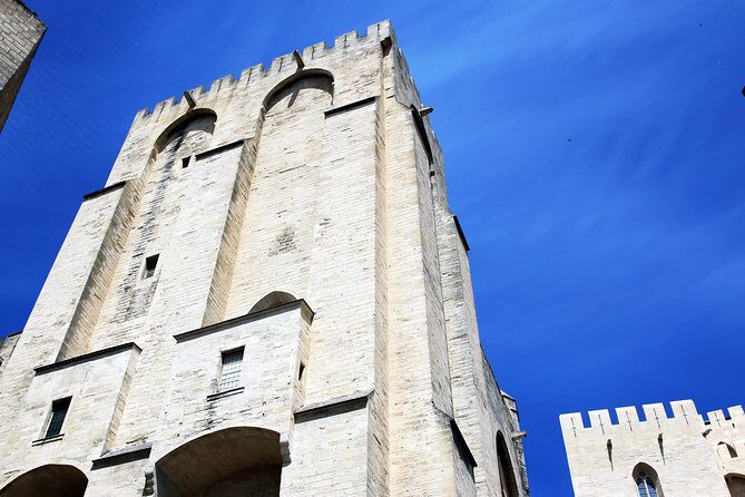 Avignon's history, local culture & the wines of Châteauneuf du Pape private tour - Château Fortia: winemaking explained, then tasted