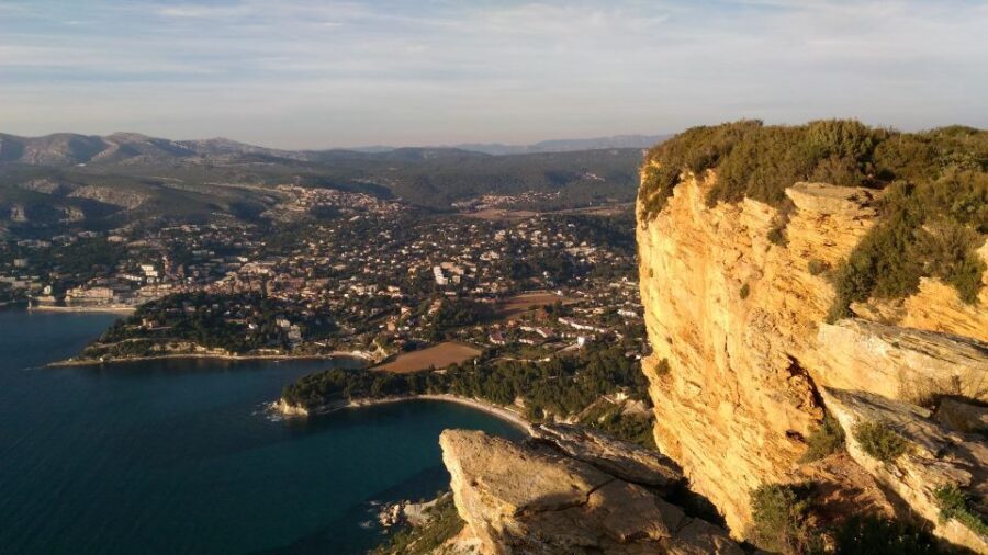 From Marseille: Cassis & Aix-en-Provence Half-Day Tour - Cassis old port: colorful boats, easy walking, and real time to eat
