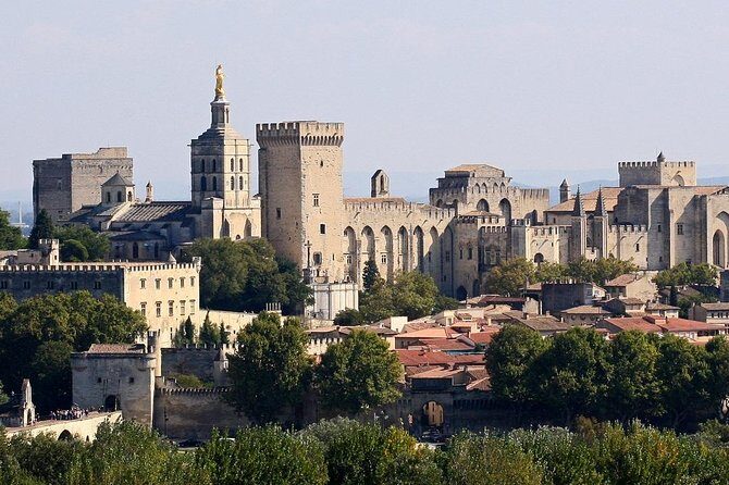 Full private day Avignon Chateuneuf du pape wine tasting - Châteauneuf-du-Pape village first: why the order matters